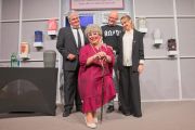 OMA WIRD VERKAUFT © DerBilderbauer Dominique Leppin